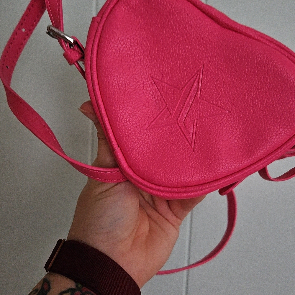 Jeffree Star Pink Heart-Shaped Women's Bag